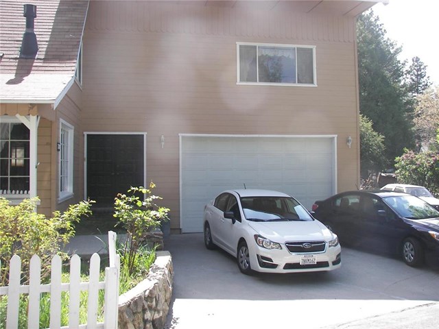 390 Hunt Ln, Crestline, CA 92325 photo 1