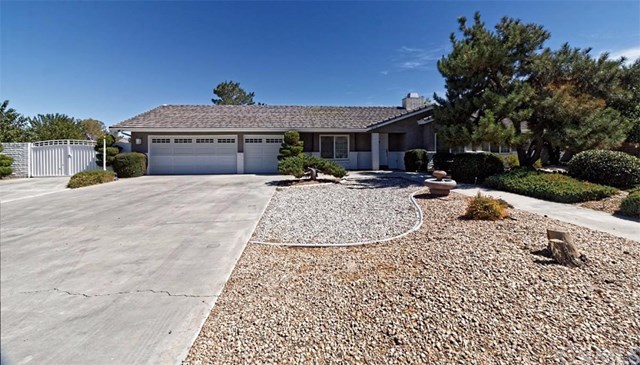 19310 Oneida Rd, Apple Valley, CA 92307 photo 1