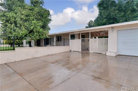 12511 5th St, Yucaipa, CA 92399 photo 1