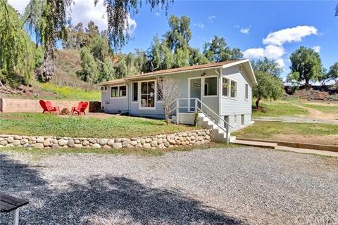 901 W Sunset Dr, Redlands, CA 92373 photo 1