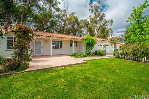 749 W Sunset Dr, Redlands, CA 92373 photo 1