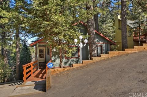 30820 Live Oak Dr, Running Springs, CA 92382 photo 1