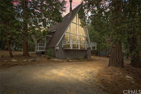 966 Calanda Dr, Crestline, CA 92325 photo 1
