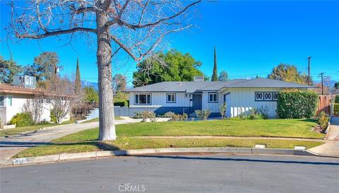 827 Robinhood Ln, Redlands, CA 92373 photo 1