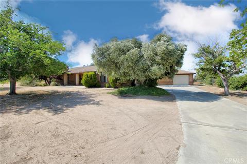 16044 Mission St, Hesperia, CA 92345 photo 1