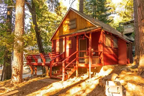 31615 Luring Pines Dr, Running Springs, CA 92382 photo 1