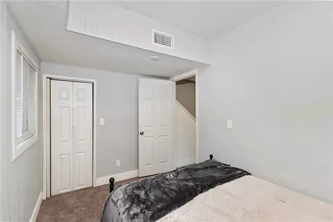 Bedroom - 33026 Donner Ln, Arrowbear, CA 92382 photo 4 of 4
