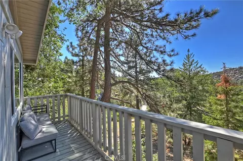 Exterior - 33026 Donner Ln, Arrowbear, CA 92382 photo 3 of 7