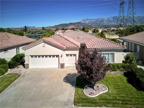 970 Hidden Oaks Dr, Beaumont, CA 92223