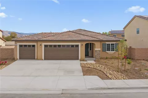 331 Sunnyridge Dr, San Jacinto, CA 92582