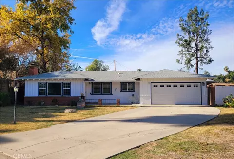 3714 Walnut Park Way, Hemet, CA 92544