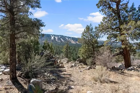 42565 Pegasus Way, Big Bear Lake, CA 92315