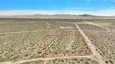 0 Crestview, Adelanto, CA 92301 photo 3