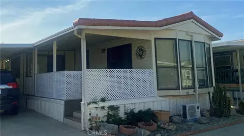 946 Deerwood Dr, San Jacinto, CA 92583