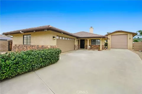 1944 Mini Ln, Hemet, CA 92544