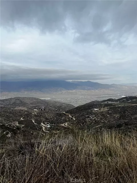 7 Horse Trail Rd, Banning, CA 92220