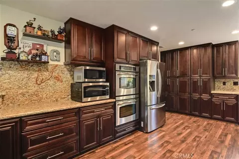 825 Woodlawn Ave, San Bernardino, CA 92407