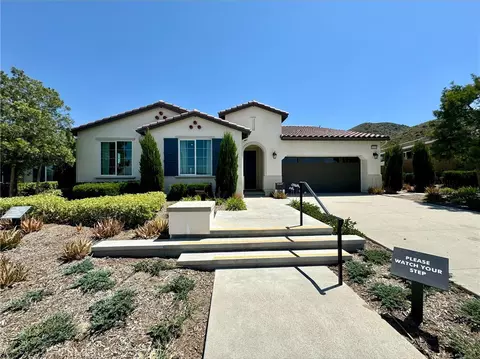 16658 Elk Grove Ln, Lake Elsinore, CA 92530
