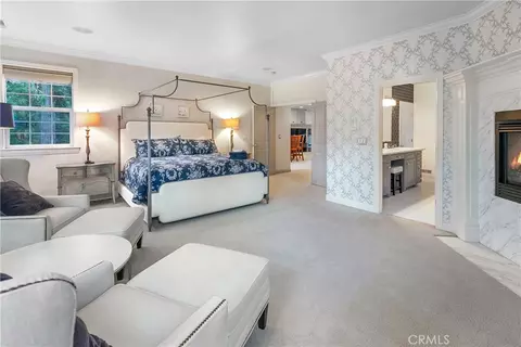 Bedroom - 26125 Augusta Dr, Lake Arrowhead, CA 92352 photo 3 of 6