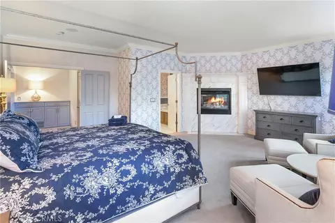Bedroom - 26125 Augusta Dr, Lake Arrowhead, CA 92352 photo 2 of 6
