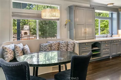 Kitchen - 26125 Augusta Dr, Lake Arrowhead, CA 92352 photo 2 of 4