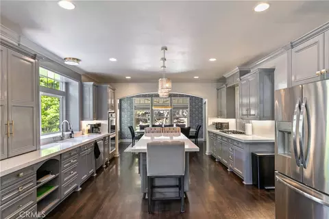 Kitchen - 26125 Augusta Dr, Lake Arrowhead, CA 92352 photo 1 of 4
