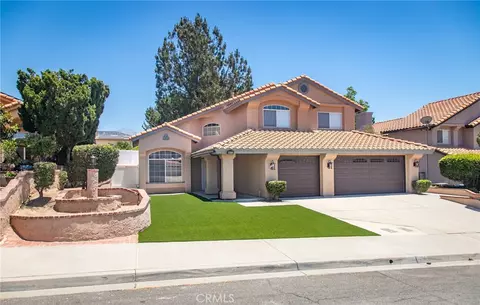 7477 Flintlock Ct, Highland, CA 92346