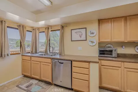 Kitchen - 2190 State, Big Bear City, CA 92314 photo 4 of 5