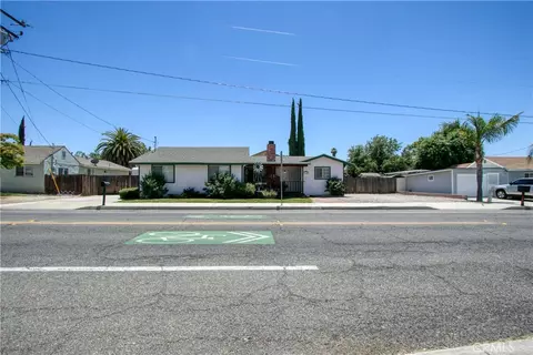 575 W Johnston Ave, Hemet, CA 92543