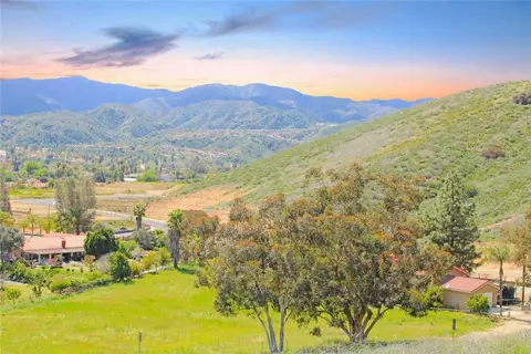 16427 Bailey St, Lake Elsinore, CA 92530