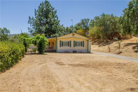 46424 Baldpate Ln, Squaw Valley, CA 93675