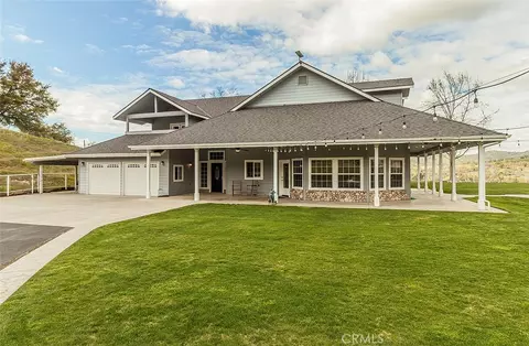 21777 Tollhouse Rd, Clovis, CA 93619