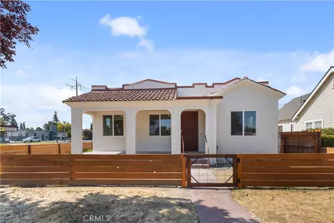 6 W 23rd St, Merced, CA 95340