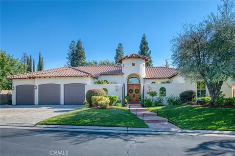1459 Carlyle Way, Fresno, CA 93730