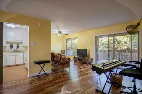 327 Chestnut Hl #22, Thousand Oaks, CA 91360