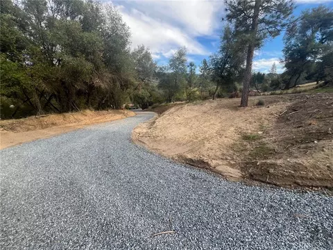 0 Hangtree Ct, Oakhurst, CA 93644 photo 4