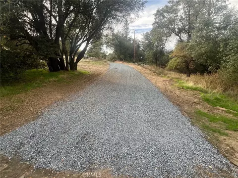 0 Hangtree Ct, Oakhurst, CA 93644 photo 3