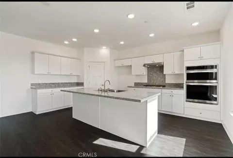 1207 Via Valencia, Madera, CA 93637 photo 4