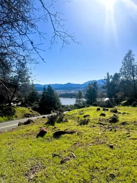 17426 Deer Hill Rd, Hidden Valley Lake, CA 95467