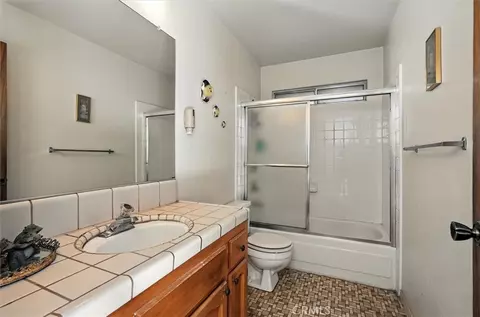 Bath - 59556 Cascadel, North Fork, CA 93643 photo 1 of 2