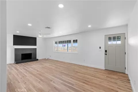 Living - 420 E Bellevue Rd, Merced, CA 95348 photo 3 of 13