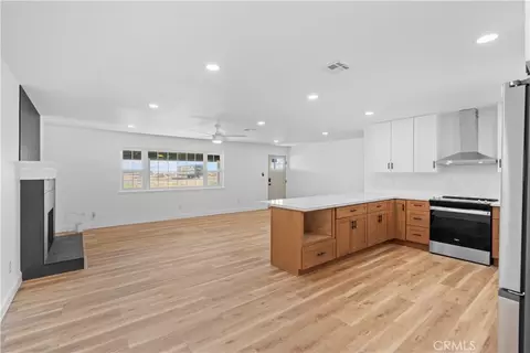 Living - 420 E Bellevue Rd, Merced, CA 95348 photo 4 of 13