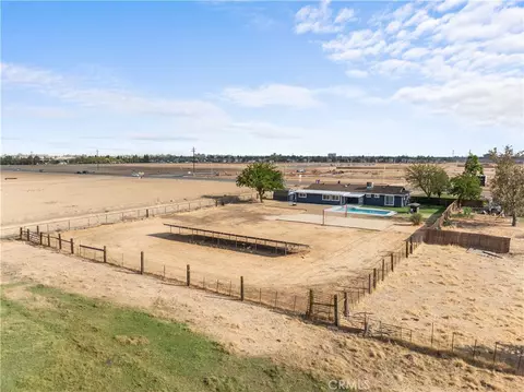 View/Area - 420 E Bellevue Rd, Merced, CA 95348 photo 3 of 5