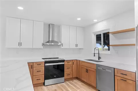 Kitchen - 420 E Bellevue Rd, Merced, CA 95348 photo 4 of 5