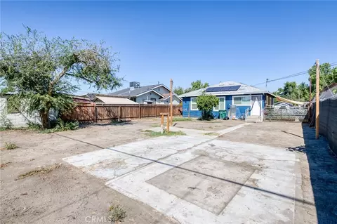 Exterior - 1317 Hall Ave, Corcoran, CA 93212 photo 8 of 10