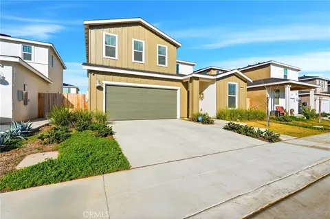 4225 Hampton, Clovis, CA 93619 photo 2