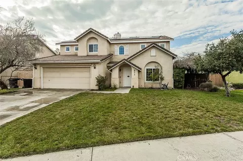 671 Cambria Ln, Lemoore, CA 93245