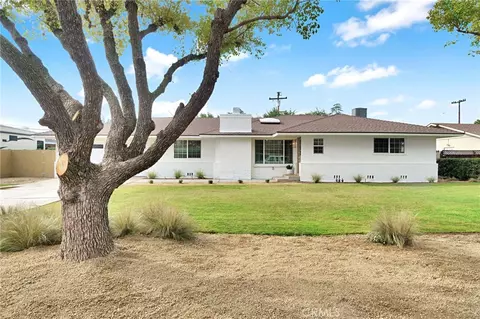 5565 N Winchester Ave, Fresno, CA 93704