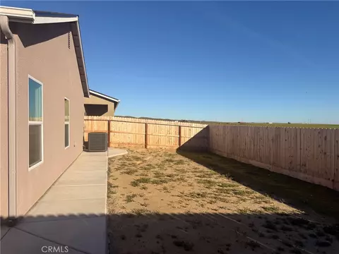 Exterior - 1105 E Orange St, Avenal, CA 93204 photo 5 of 8