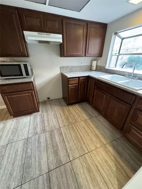 Kitchen - 6733 Caro St #47, Paramount, CA 90723 photo 2 of 2